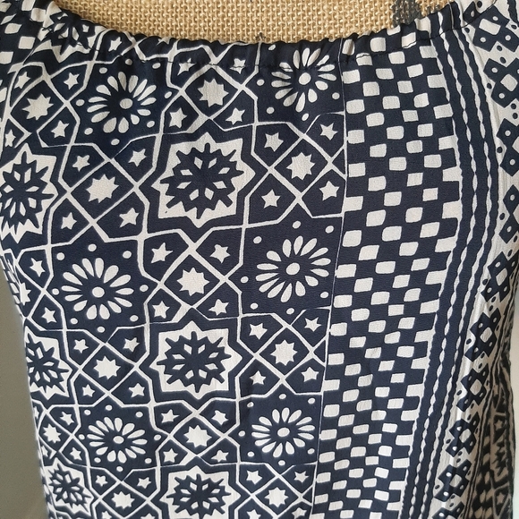 CHARLOTTE RUSSE TOPS - Picture 6 of 13